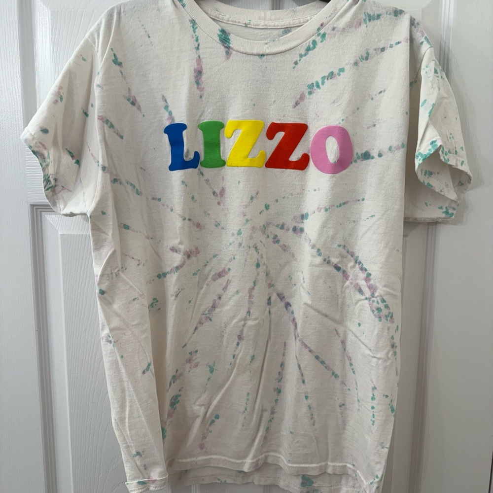 Lizzo Special Tour T shirt Size large